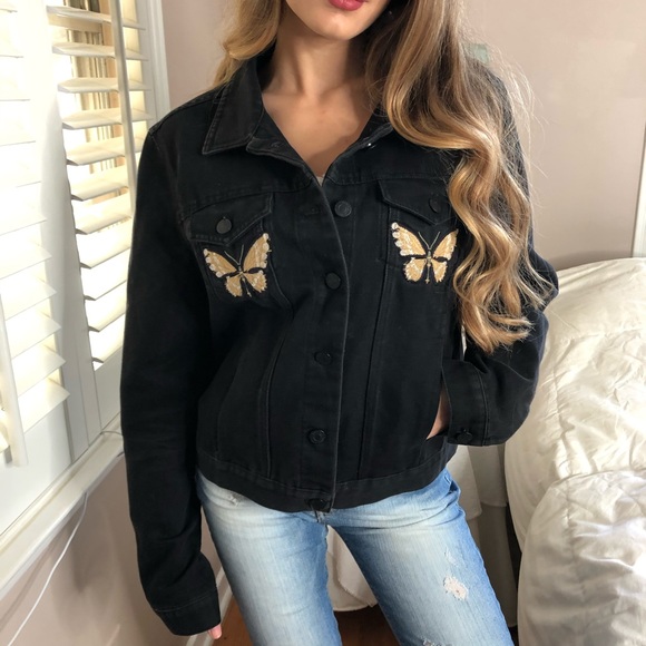 Solddd Outtt - Picture 3 of 4